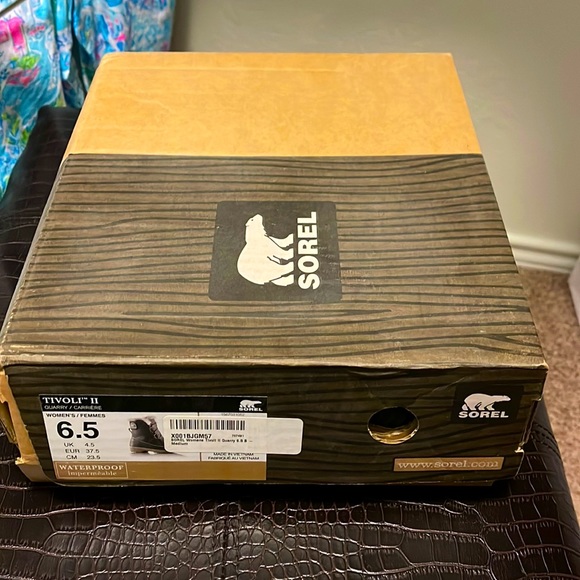 Used ones in Iceland 🇮🇸 like new - Picture 2 of 4